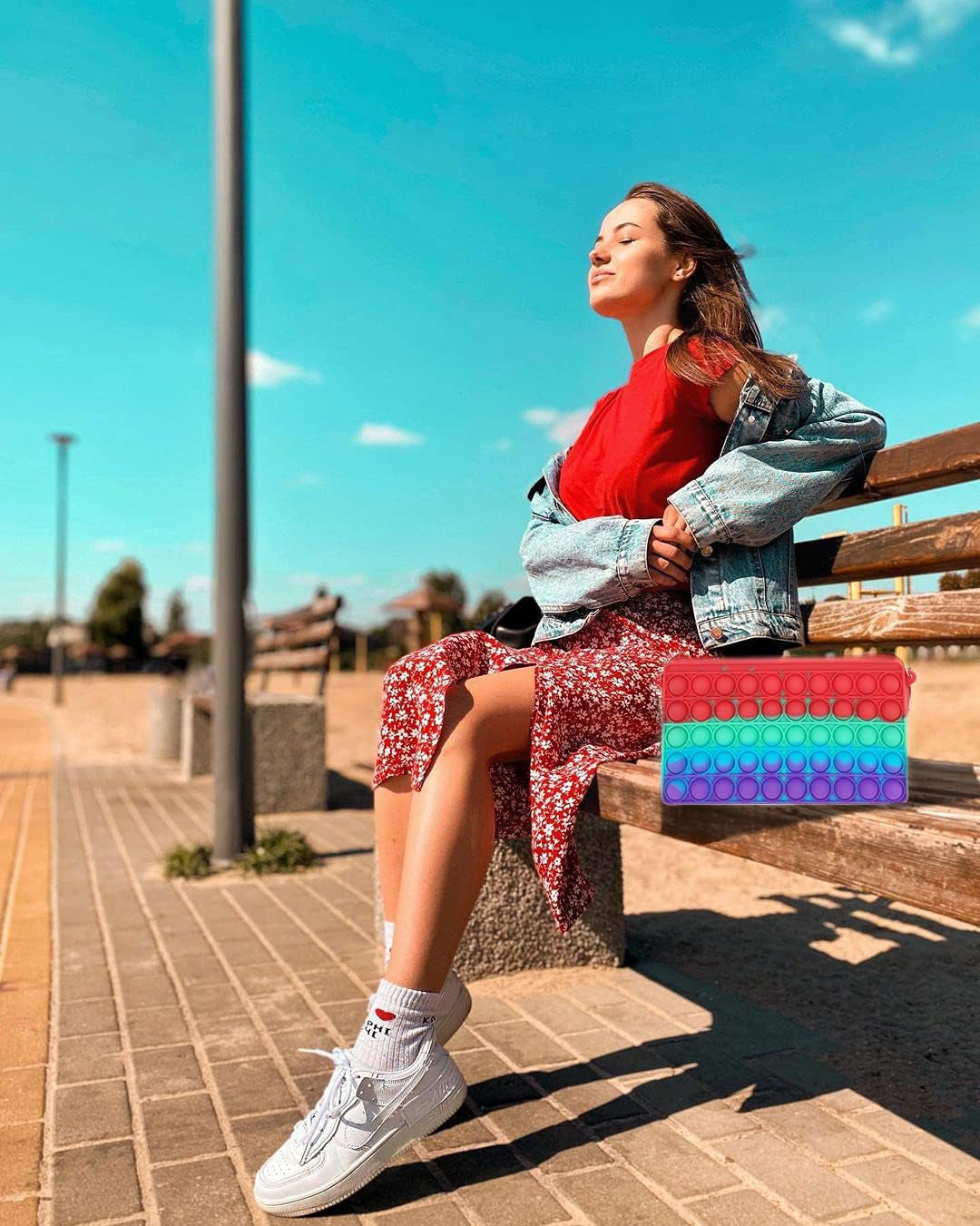 Pop It Purse Fidget POP IT Bag for Girls Women Pop It Bags Pop It Fidget Purse Bags Toys for Girls Fidget Purse Cross Body Handbags Cute Purse Sensory Toys Rainbow Pop Bag