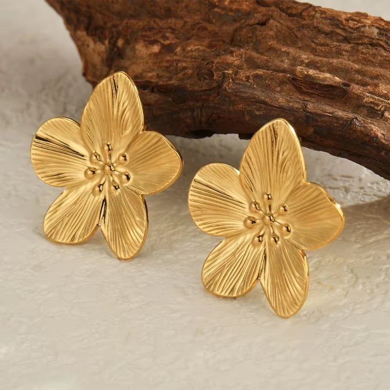 Trendy High Quality 18K Gold Plated Stainless Steel Flower Earrings Ring Bracelet for Women Waterproof Jewelry Set Gifts
