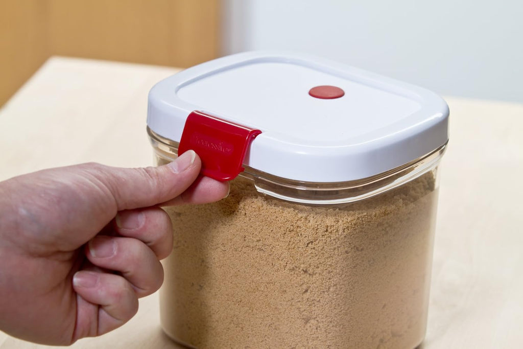 Brown Sugar Keeper with Lid – 1.5-Quart Airtight Container for Moisture Control
