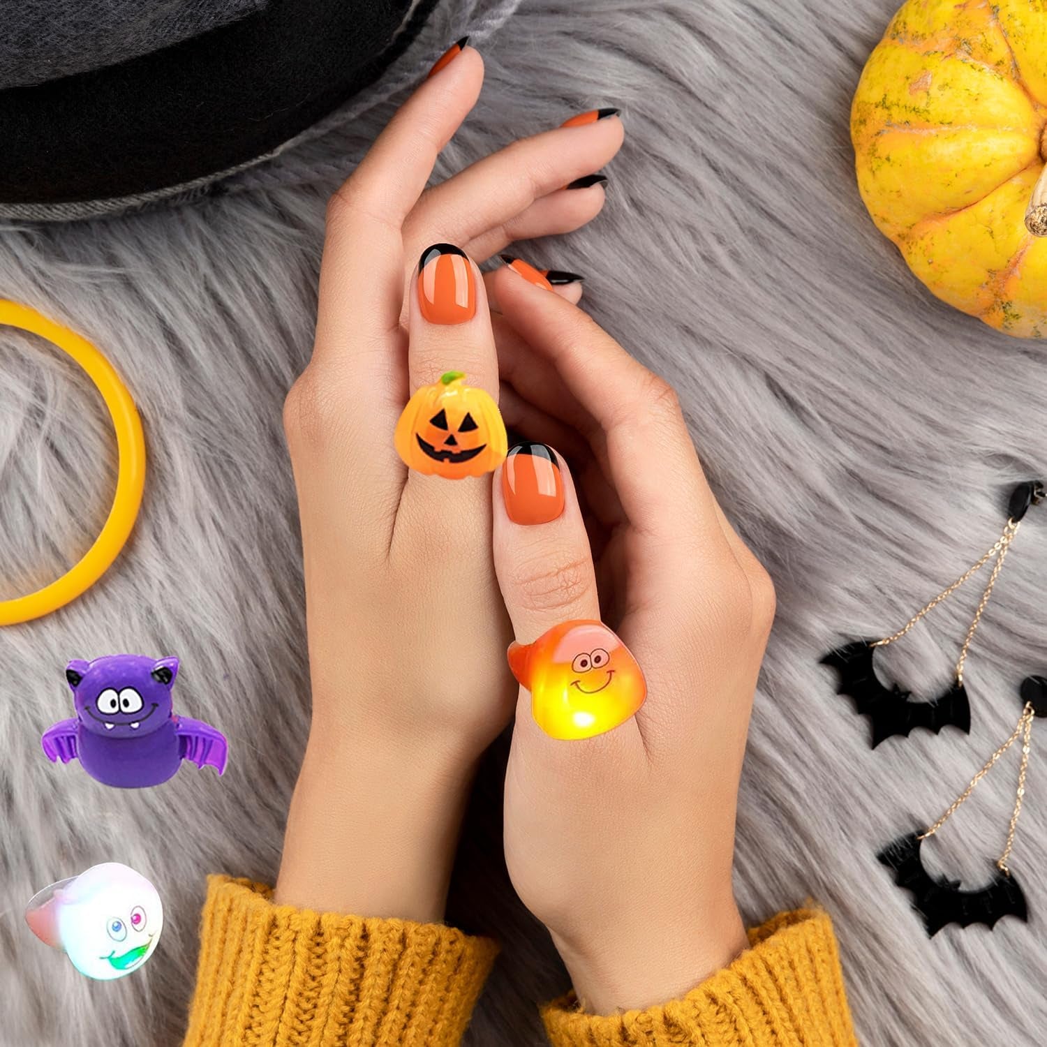 Halloween Light-Up Jewelry, Costume Accessory, Halloween Party Favor 1.5" (Light-Up Rings)